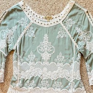 DEMOCRACY Rayon Top Light Green Cream Embroidery XS